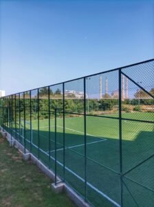 شبوك ملاعب 