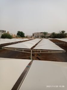 مظلات مواقف سيارات